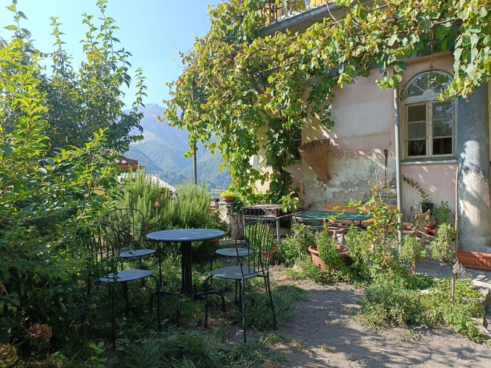 Bed and Breakfast La Capinera Muggio Exterior foto